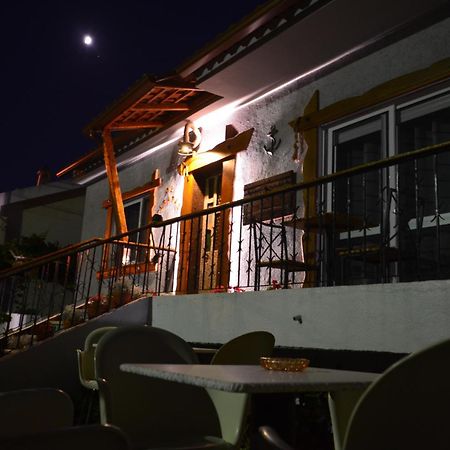 Os Piratas Hotel Charneca  Exterior photo